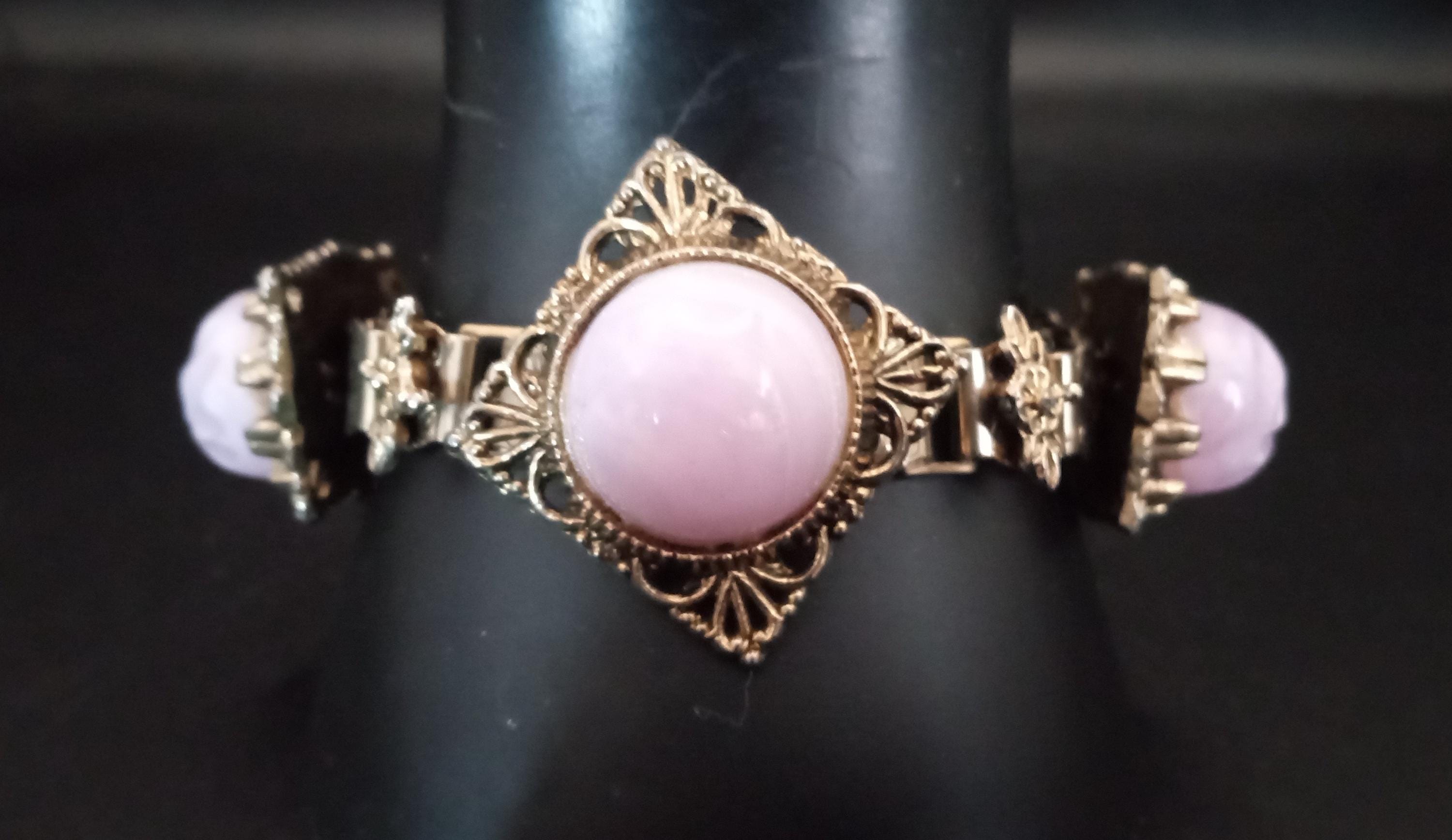 Vintage Pink Lucite Necklace Bracelet Set Chunky Marbled 1950s 1950 PINK lucite clamper bracelet and earrings set. Too  main image 3