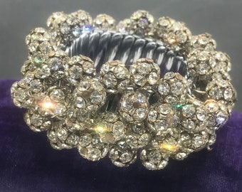 Juliana Style rhinestone crystal glass beaded cha cha bracelet, signed Japan beautiful high-end collectible vintage jewelry 1950s 1960s