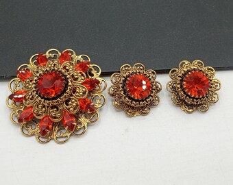 Vintage Red Rhinestone Brooch Pin & Clip On Earrings Jewelry Set, Vintage 1950s