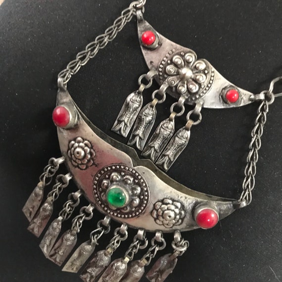 Vintage BoHo 1970s large Fringe pendant necklace - image 9