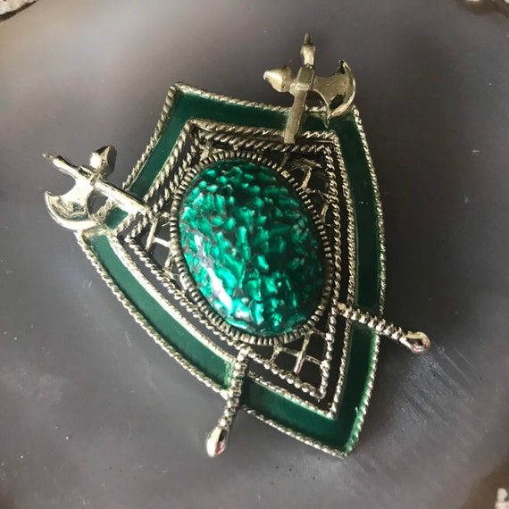 Star signed heraldic Hatchet green enamel Shield … - image 2