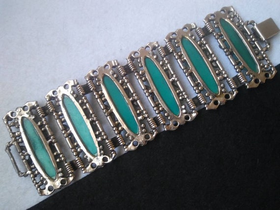 Victorian Revival Jewelry, 1960s chunky green wid… - image 6