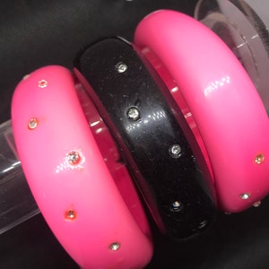 Lot of 3 vintage pink bangle bracelets