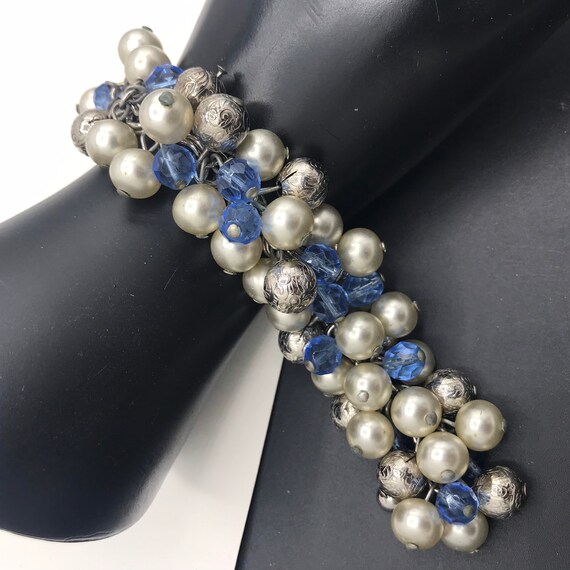 Vintage Bracelet Pearl grey beaded Lucite chunky … - image 3