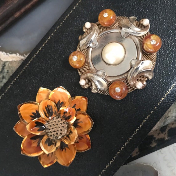 Vintage Rhinestone Flower Brooch Lot of 2 Mid Cen… - image 9