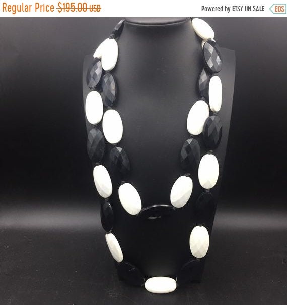 1960s long black and white thick beaded Mad Men mo
