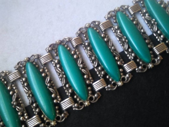 Victorian Revival Jewelry, 1960s chunky green wid… - image 7