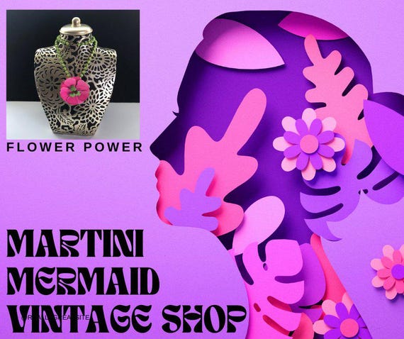 Vintage Light Weight Plastic Shell Dangle Drop Cl… - image 6