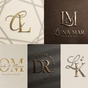 Può includere: Una collezione di loghi color oro su sfondi strutturati. I loghi presentano iniziali stilizzate, nomi e titoli aziendali, tra cui "CL", "Luna Mar Salon & Spa", "Oak & Moss Skincare Atelier", "DR David Reed Tailor" e "LK".