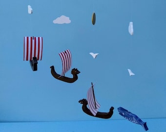 バイキング船モビール イルカ付き、V32、ベビーモビール、保育室