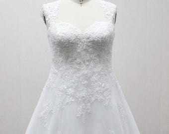 Plus Size Lace A-Line Wedding Dress – Custom Bridal Gown