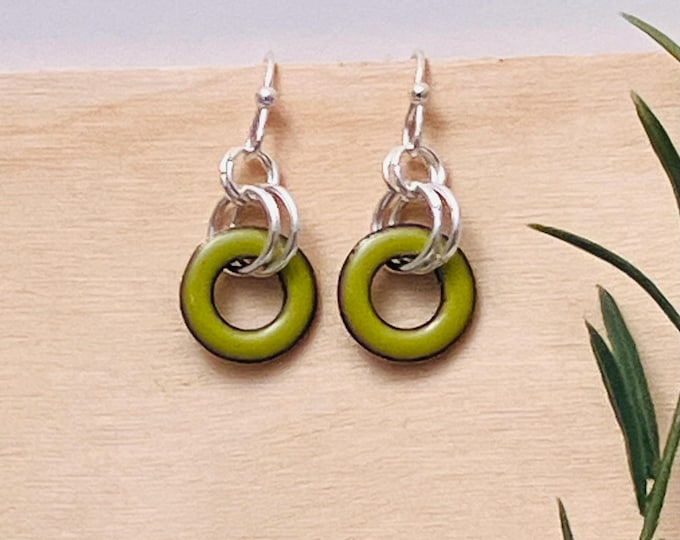 Green loopie earrings: enamel on copper
