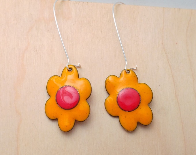 Elongated Mod Daisy Earrings, yellow: Enamel on Copper