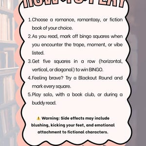 Op de afbeelding: Een roze en witte ge&iuml;llustreerde gids getiteld "HOW TO PLAY" voor een bingo spel met boeken als thema. Instructies omvatten het kiezen van een boek, het afvinken van vakjes en het winnen van bingo. De waarschuwing stelt dat bijwerkingen blozen en emotionele gehechtheid kunnen omvatten.