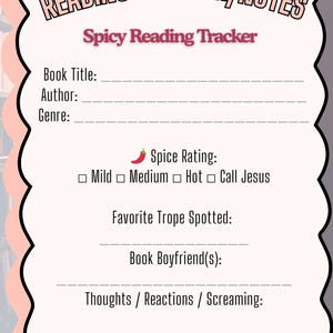 Op de afbeelding: Een roze en witte leestracker met de tekst "READING TRACKER/NOTES" en "Spicy Reading Tracker". Bevat secties voor boektitel, auteur, genre, spice rating, favoriete trope, boekvriend en gedachten.