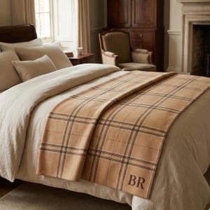 Karierte Decke, Benutzerdefinierte Initialen Werfen, Beige Tartan Design, Wohnkultur, British Style