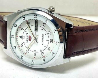 Vintage Seiko 5 automatic men's wrist watch: white dial,Day/date display