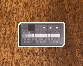 Naklejka Teenage Engineering OP XY, minimalistyczna, przenośna naklejka winylowa na syntezator na laptopa, sprzęt studyjny, zestaw DAW lub prezent dla producenta muzycznego