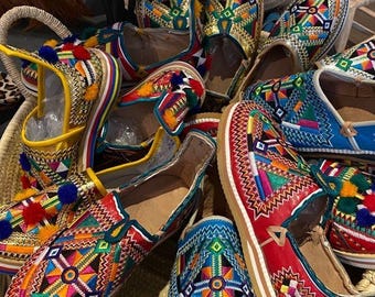 Handgemachte marokkanische traditionelle Schuhe