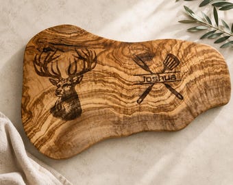Tabla de cortar de madera de olivo, corte natural, 45 cm | Rústica y hecha a mano | Tabla de cortar grabada | Regalo único para la cocina