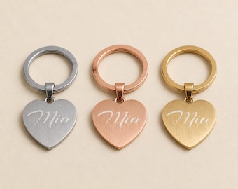 Llavero personalizado de acero inoxidable con forma de corazón: nombre o fecha