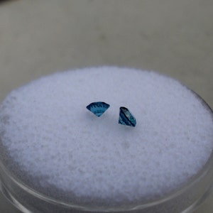 Blue natural diamond loose faceted round pair 3mm each image 4