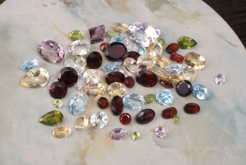 over 50 carats of loose natural semiprecious gemstones image 2