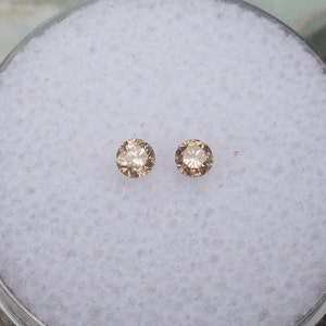 2 Loose Round Cut Natural Champagne Diamonds 2.5mm each
