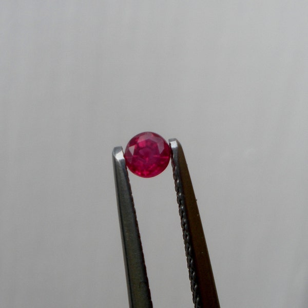 Red Ruby round loose faceted natural gem 3mm