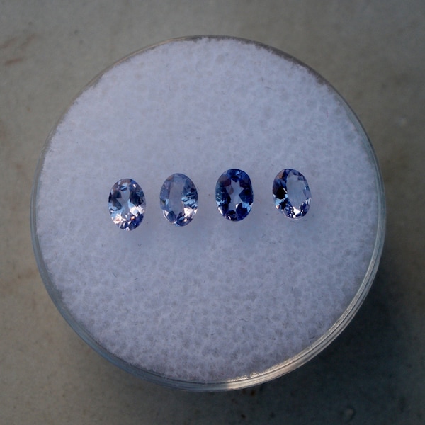4 Tanzanite oval loose faceted natural gems 4x3mm each