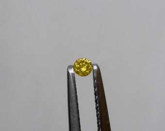 Yellow diamond loose round 2mm