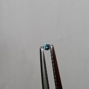 Blue natural diamond loose faceted round 1.5mm