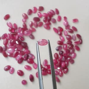 Pink Red Burmese Ruby, Oval Faceted Gemstone (5x3mm)