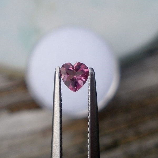 Pink natural topaz loose faceted heart gem 4mm