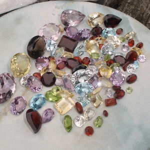 Over 100 Carats of Loose Natural Semiprecious Gemstones image 4