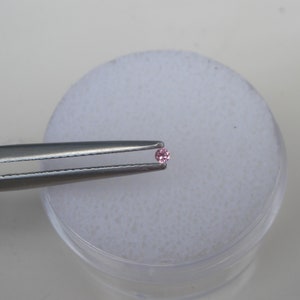 Gemma naturale rotonda sfusa in zaffiro rosa da 1,3 mm per gioielli e artigianato