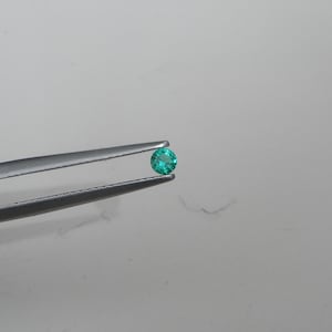2.5mm Top Quality Emerald round loose faceted natural gem