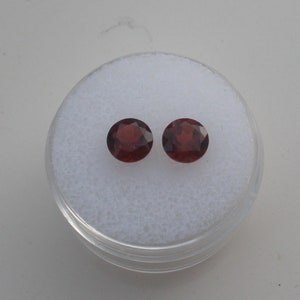 Garnet Round loose faceted natural gem pair 6mm