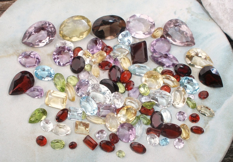Over 100 Carats of Loose Natural Semiprecious Gemstones image 3