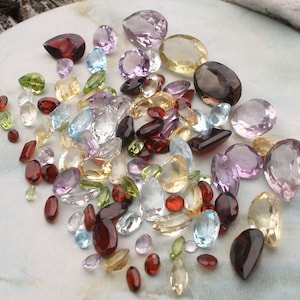 Over 100 Carats of Loose Natural Semiprecious Gemstones image 2