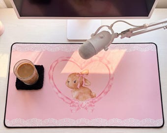 Tappetino da scrivania / tappetino per mouse / regalo per ragazza giocatrice con coniglietto Coquette Heart. Tappetino da scrivania per ufficio, regalo per insegnanti, decorazione per scrivania per insegnanti.