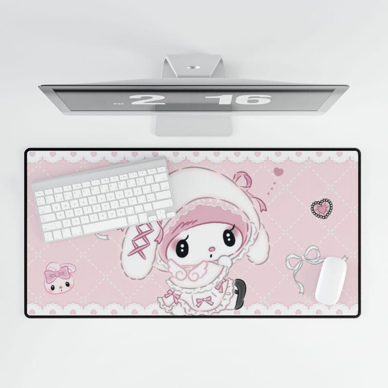 Tappetino per mouse Coquette My Melody / Regalo per lei / Tappetino per scrivania da ufficio / Ispirazione per l'arredamento della stanza del dormitorio / Regalo per la migliore amica / Regalo per gli amanti di Sanrio 31.5" × 15.5"