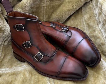 Botas de vestir de cuero con hebilla para hombre, hechas a mano, de color marrón, con triple hebilla y hechas a medida.
