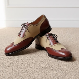 Scarpe Oxford da uomo bicolore con punta a coda di rondine, calzature eleganti brogue in pelle fatte a mano