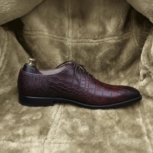 Premium burgundy oxford shoes ideal for weddings, formal wear, and evening outfits