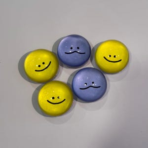 Smiley Face Phone Grip | Yellow Lavender Phone Stand Accessory