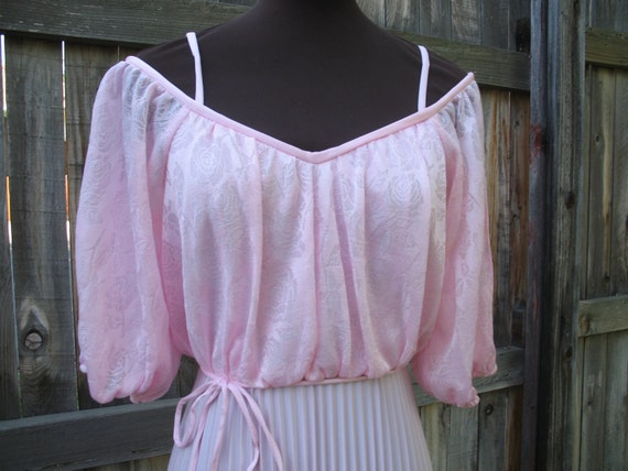 Vintage 1970s Pale Pink Off the Shoulder Pleated … - image 3