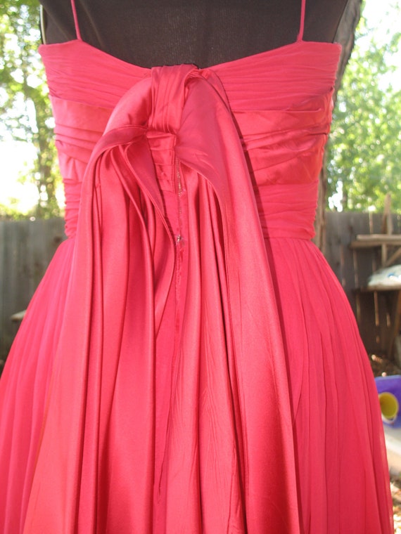 Vintage 1960s Red Strappy Satin and Chiffon Party… - image 4