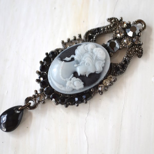 Vintage Cameo Pendant - Cameo Jewelry - Black White Cameo Jewellery - Marcasite