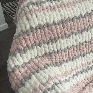 Pink Baby Blanket Pattern (PDF pattern only, not a tutorial to make a blanket.)